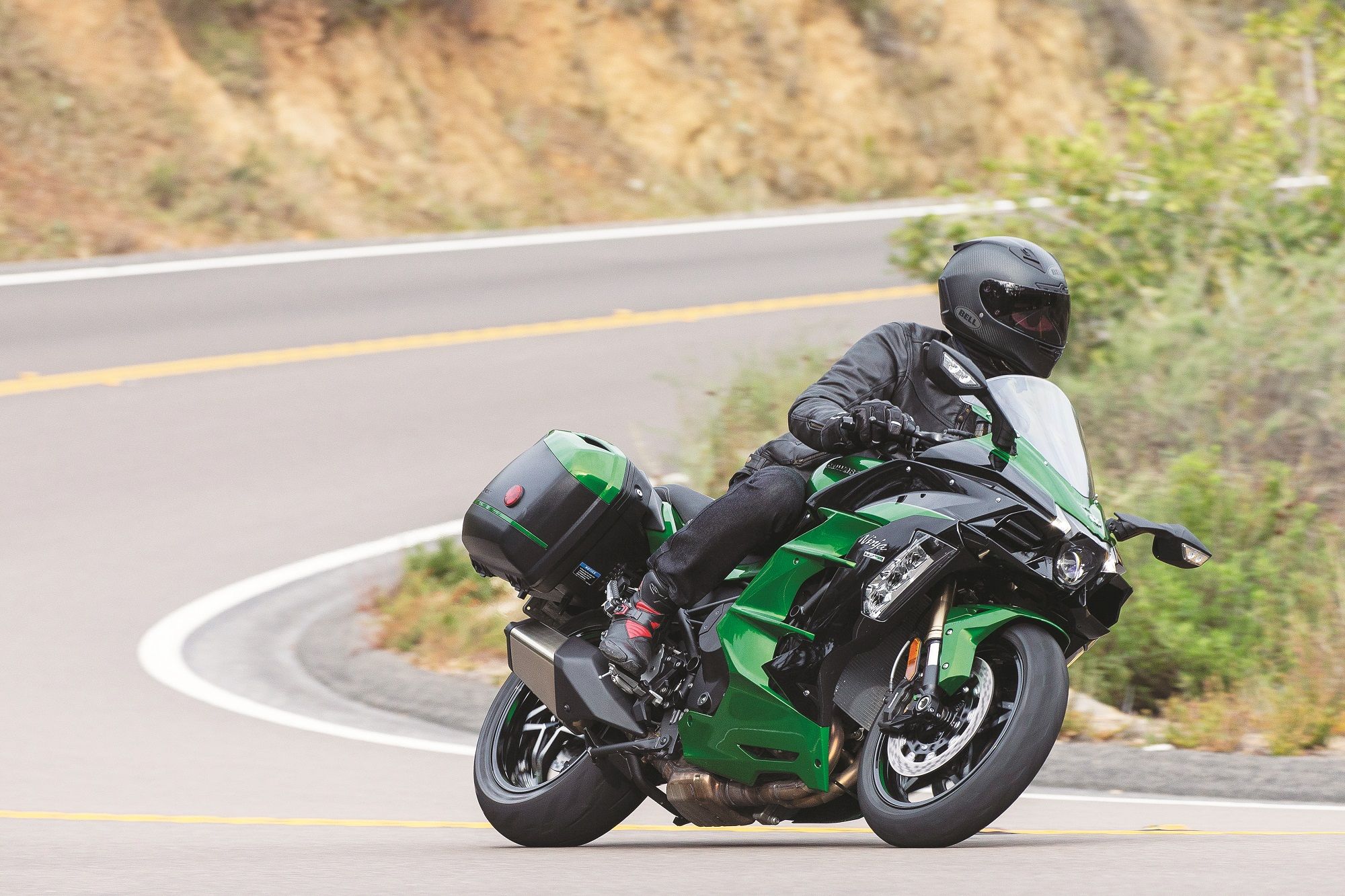 Review: 2018 Kawasaki Ninja H2 SX SE 