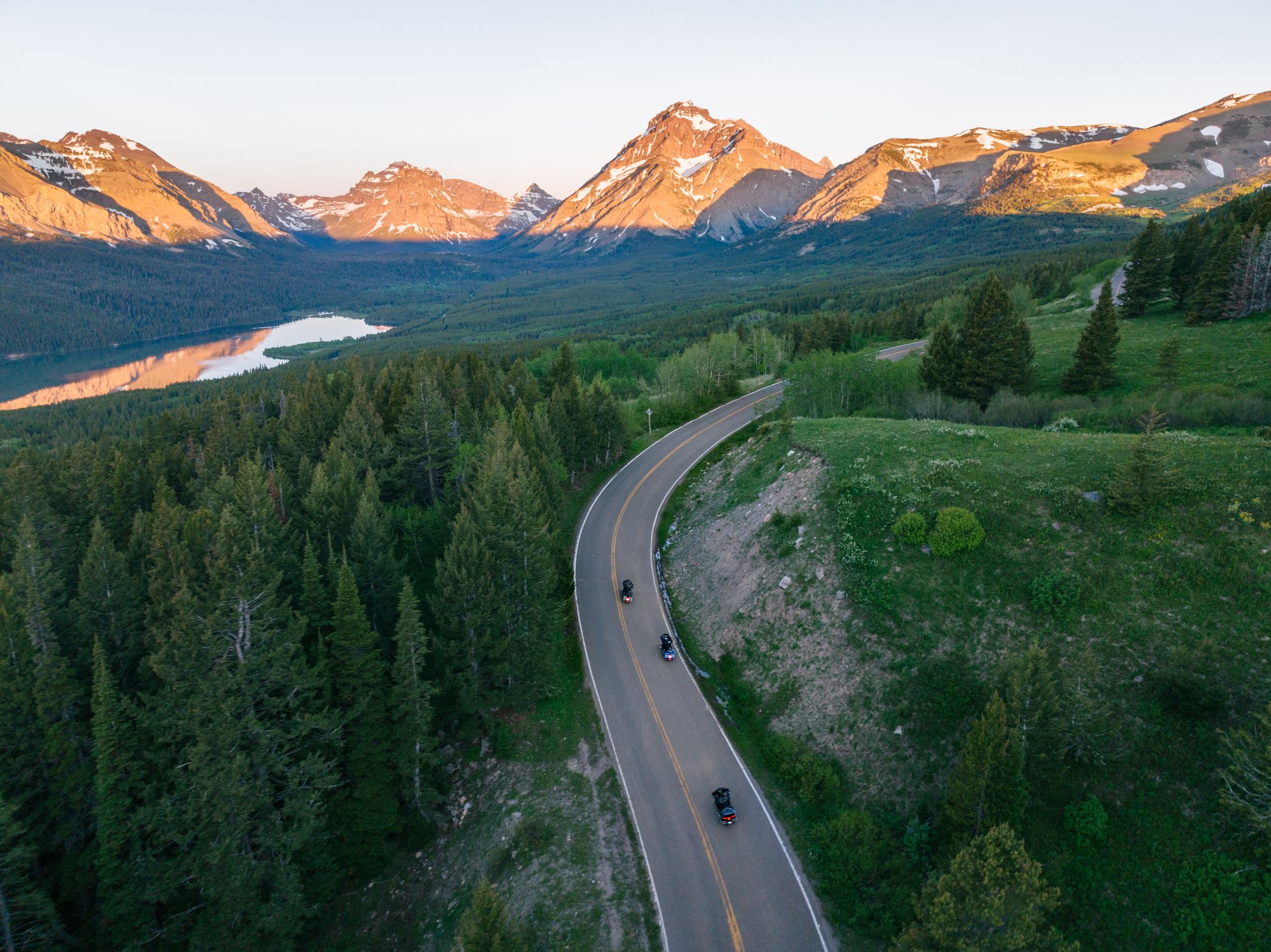 Glaciers to Geysers: Ride the Best of Montana