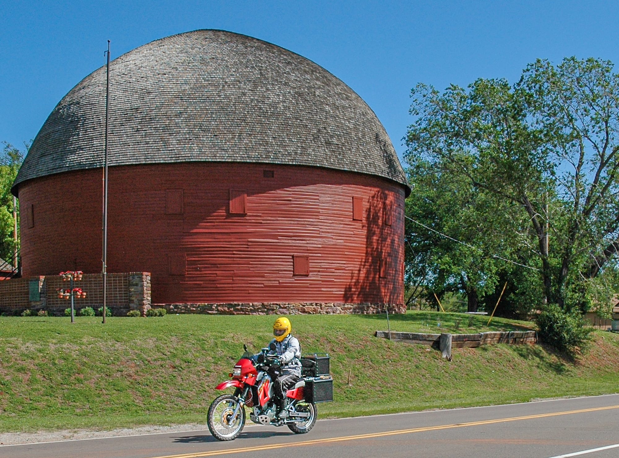 Stop by for a Barn and Pop in Arcadia, OK