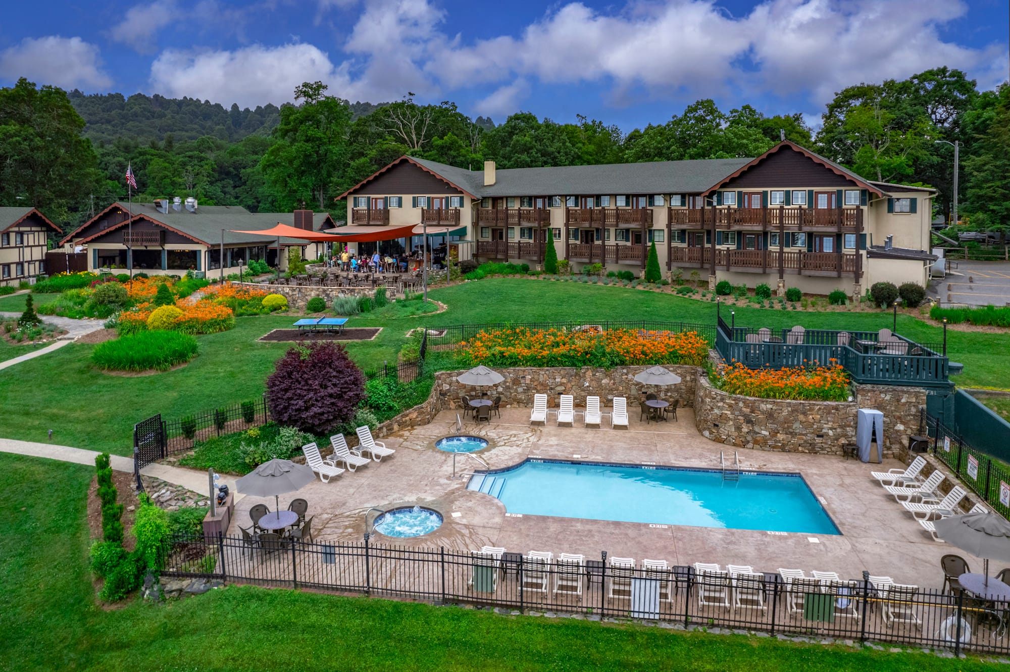 Review: Switzerland Inn—Little Switzerland, NC