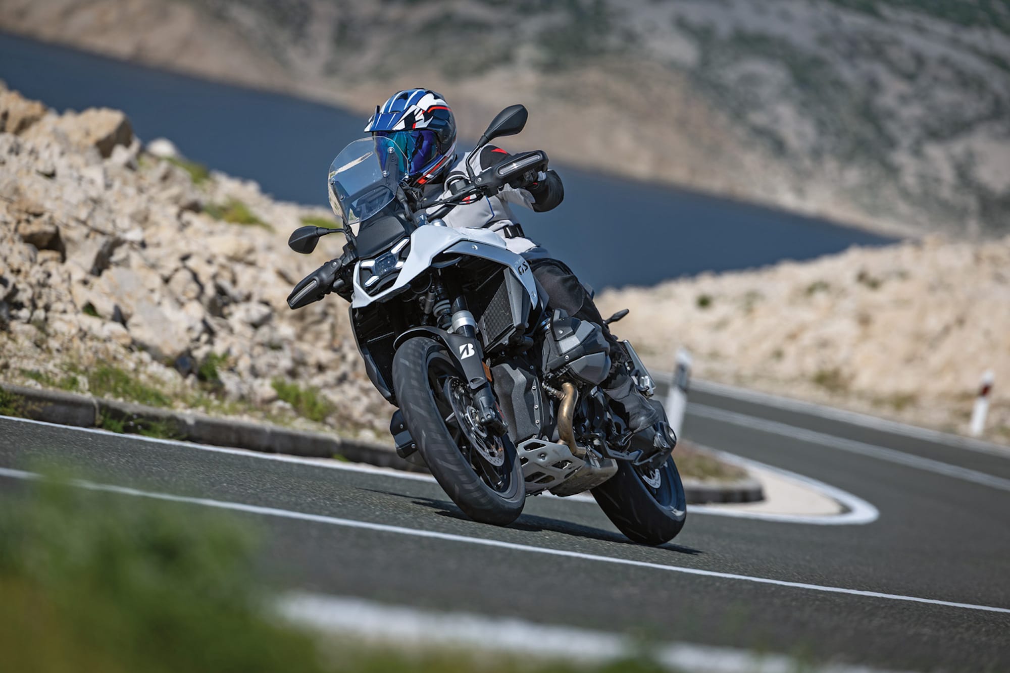 Bridgestone Battlax Sport Touring T33 Tire