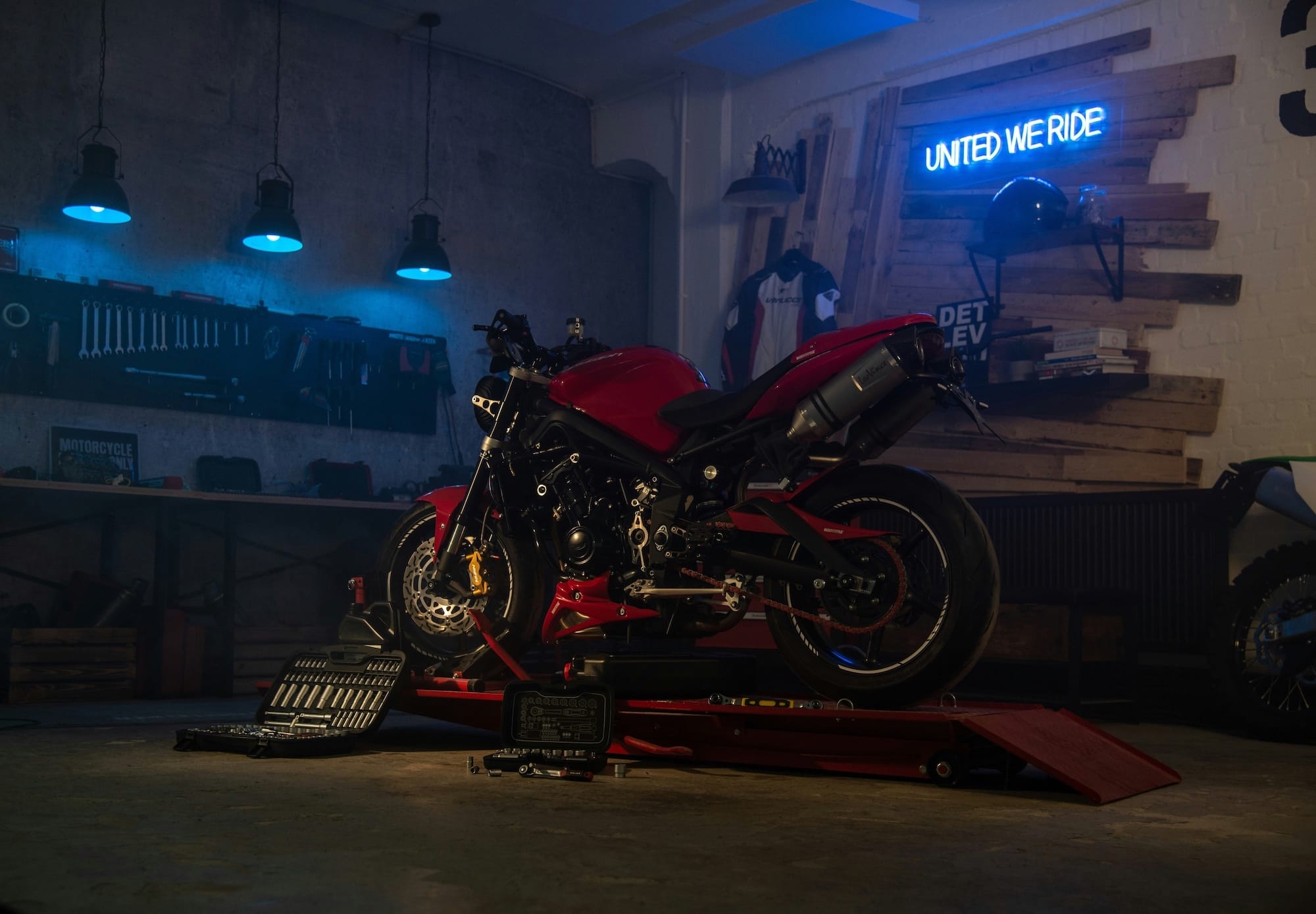 Should You Change Motorcycle Oil Before Winter Storage?