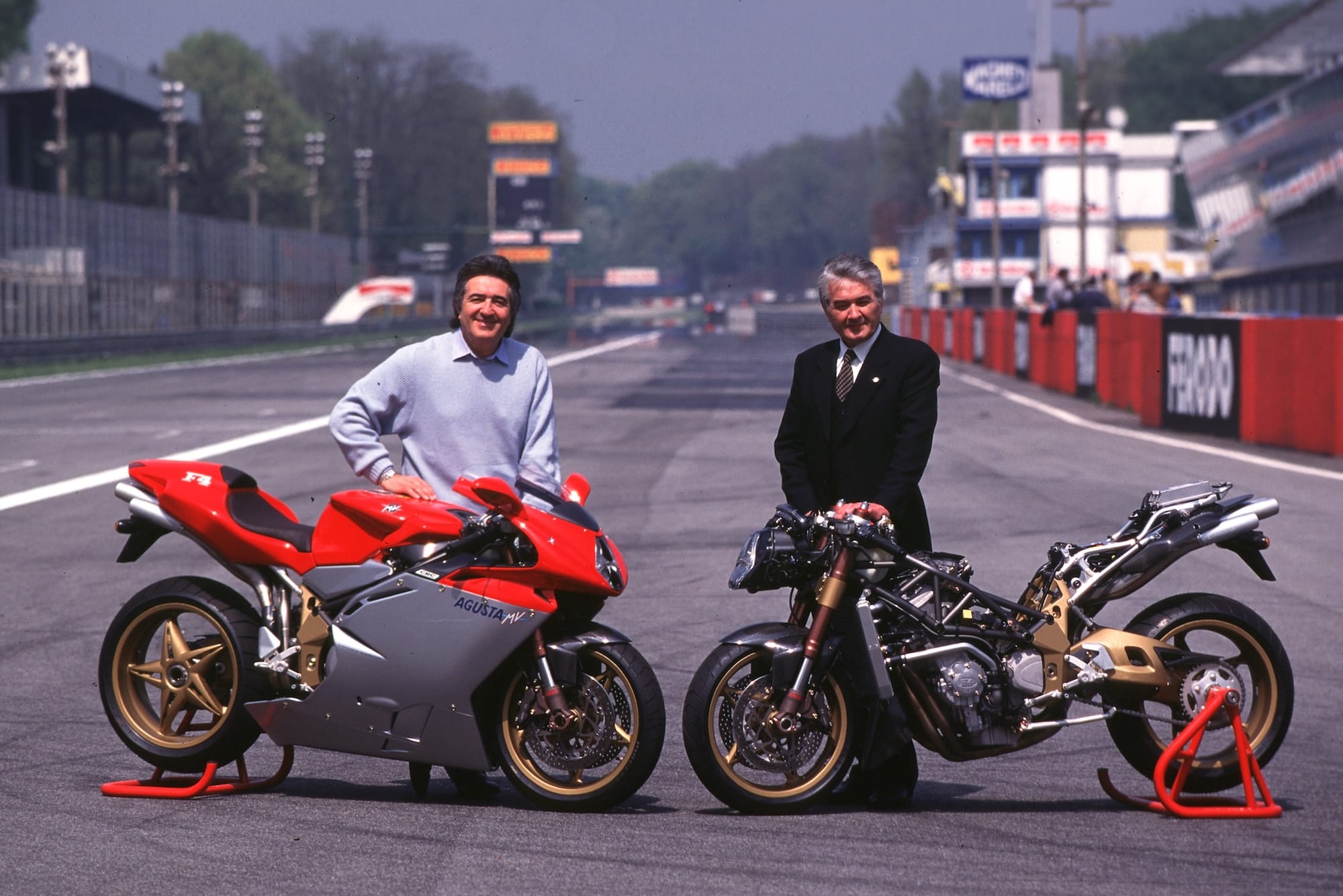 Big Bang: Ducati 916 and MV Agusta F4
