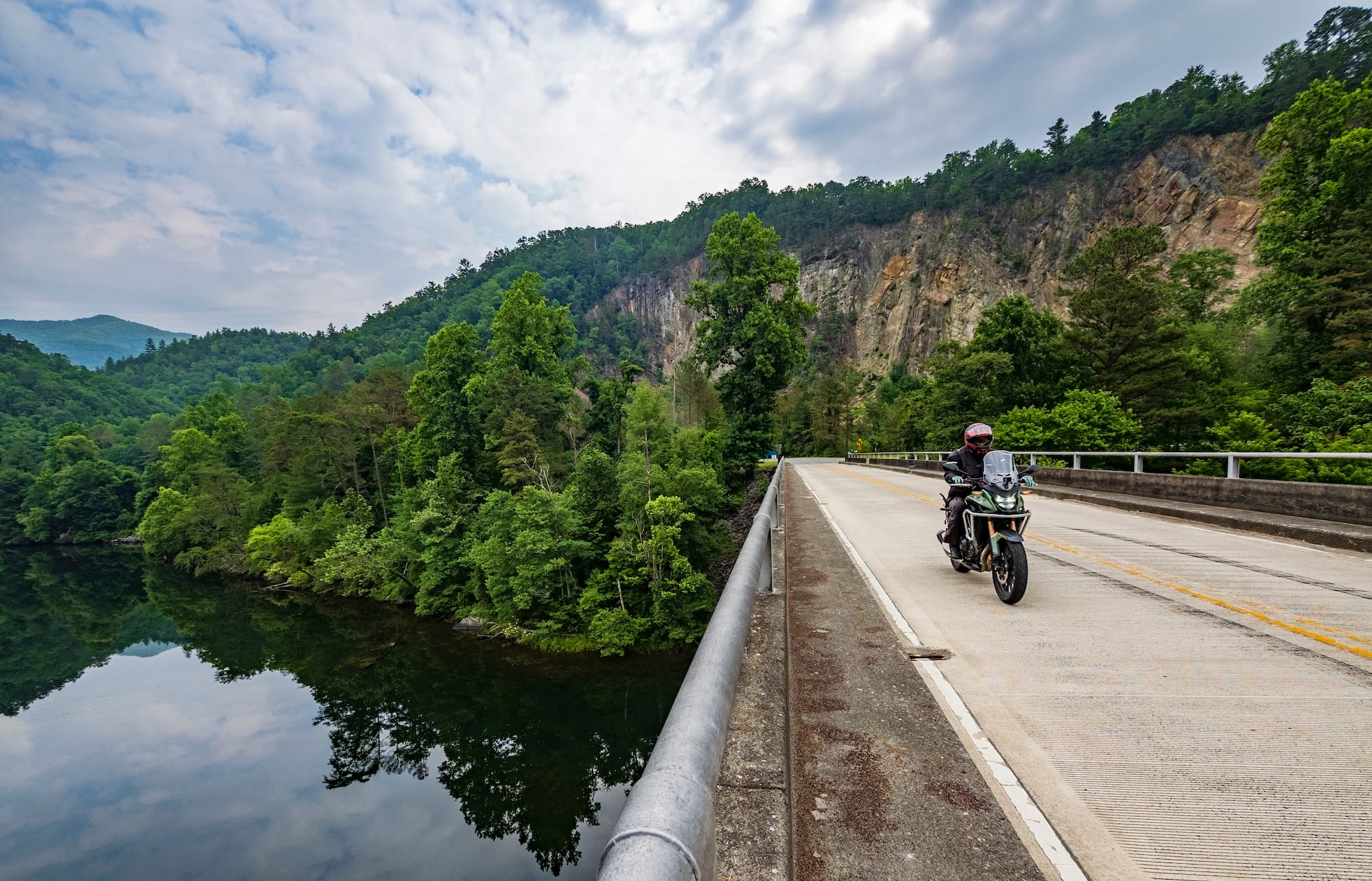Motorcycling Guide to North Carolina