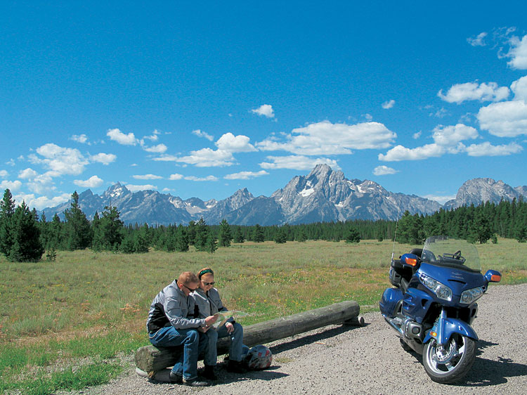 Wyoming: Of Prairies, Peaks, and Pronghorns