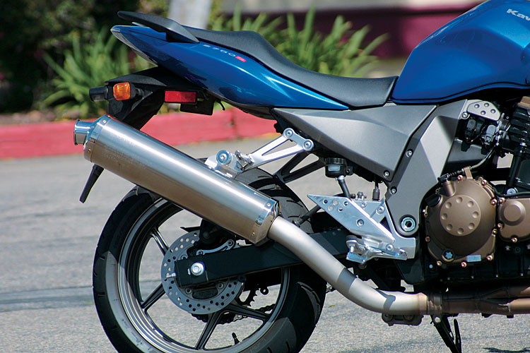 KAWASAKI Z750 (2003-2006) Review