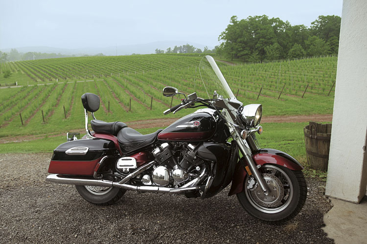 Yamaha royal star tour deals deluxe accessories