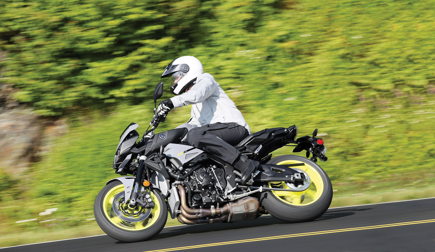 2017 Yamaha FZ-10 Motorcycle Review 